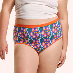 Love Luna x Tete Garcia Period Full Brief